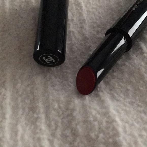 Chanel lip shine - Picture 3 of 3